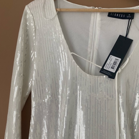 THE PIA MANCE X LIONESS EDIT
HOLLYWOOD DRESS - Picture 5 of 5